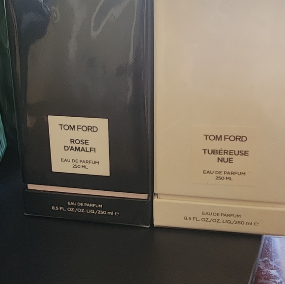 TOM FORD ROSE D'AMALFI EAU DE PARFUM - Picture 3 of 3